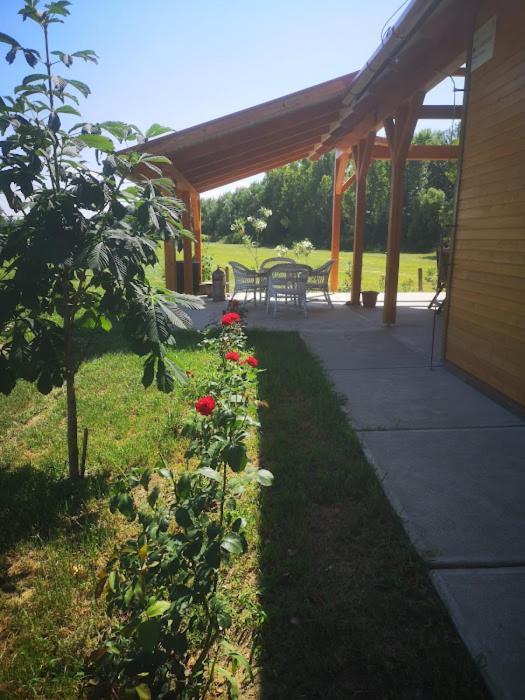 Tómajor Vendégházak Tiszaeszlar Extérieur photo