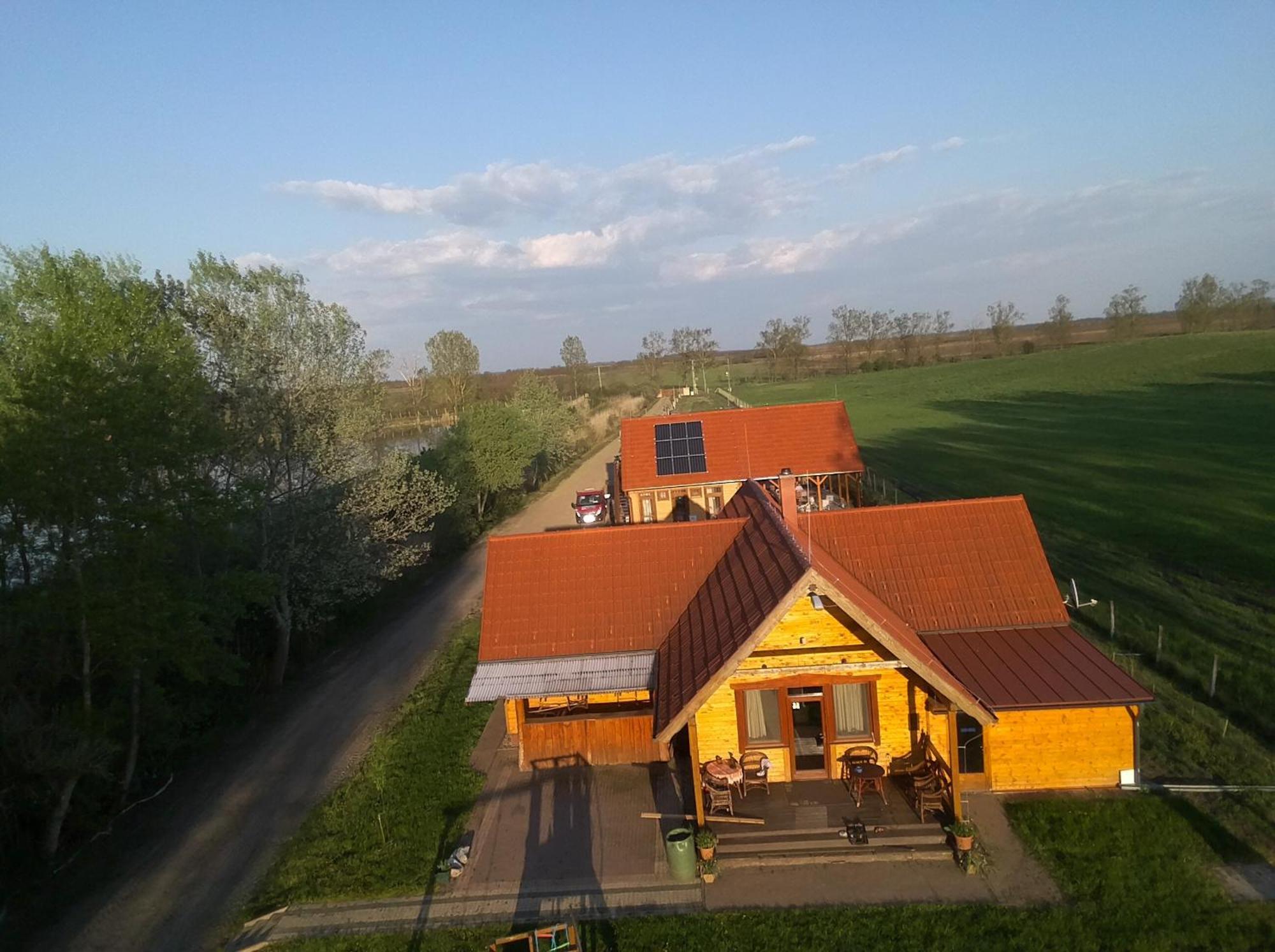 Tómajor Vendégházak Tiszaeszlar Extérieur photo